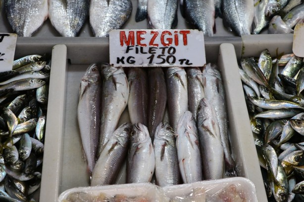 Foto - Tekirdağ'da balıkçılar denize açılamayınca balık fiyatları arttı