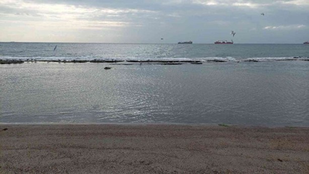 Foto - Tekirdağ'da deniz 15 metre çekildi! Kral yolu göründü