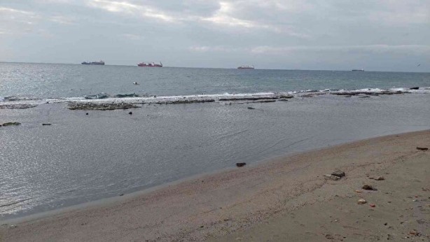 Foto - Tekirdağ'da deniz 15 metre çekildi! Kral yolu göründü