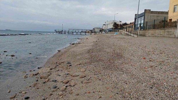 Foto - Tekirdağ'da deniz 15 metre çekildi! Kral yolu göründü
