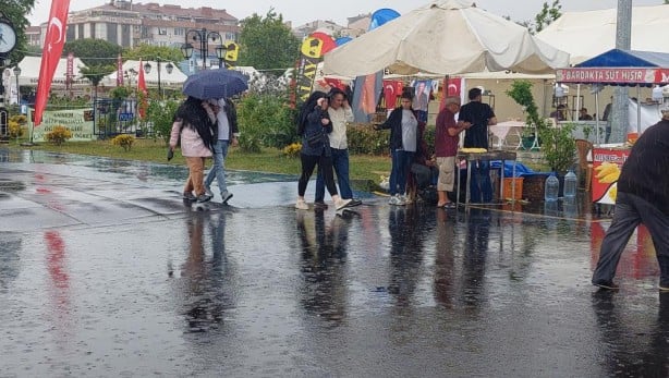 Foto - Tekirdağ'da şiddetli yağış hayatı felç etti!