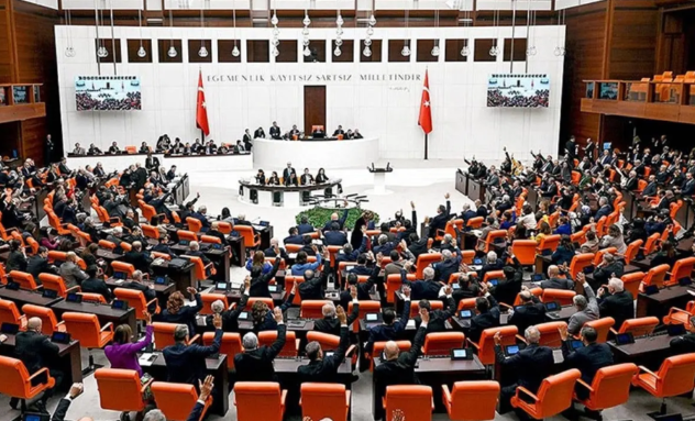 Teklif TBMM’de kabul edildi! Emekliye 4 bin TL