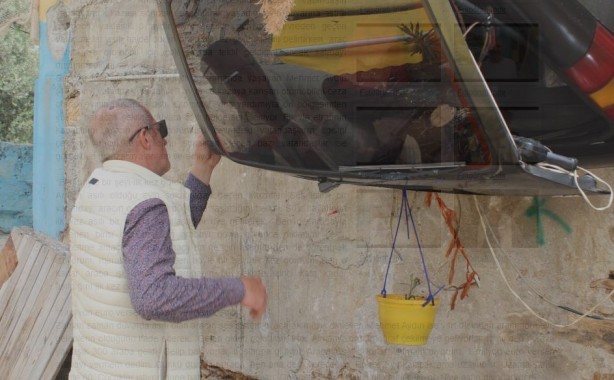 Foto - Teklif yağıyor! Nedenini duyunca şaşıracaksınız! Bu da duvara asılı cezalı otomobil