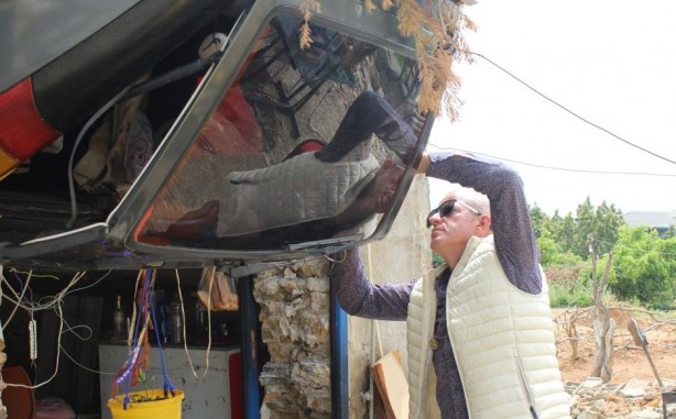 Foto - Teklif yağıyor! Nedenini duyunca şaşıracaksınız! Bu da duvara asılı cezalı otomobil