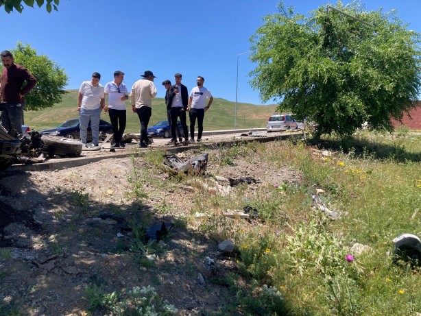 Foto - Tekman’da feci kaza: 2'si ağır 8 yaralı