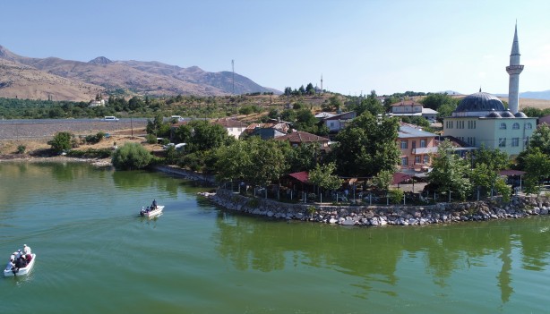 Foto - Tekne turları yapılıyordu! Köyün son hali şaşkına çevirdi