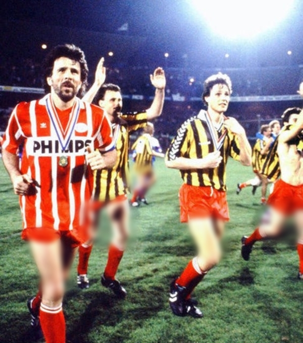 Foto - Teknik direktörlerin gençlik halleri