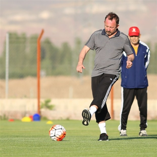 Foto - Teknik direktörlerin gençlik halleri