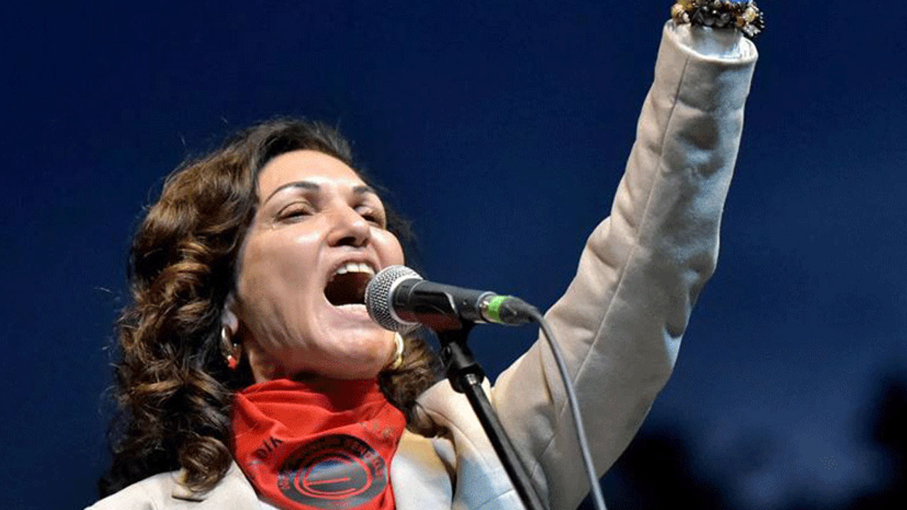 ‘TEKNOFEST çağdışı’ demişti! Heykelci laik kadın bu rakamı duymasın