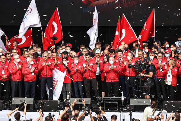 Foto - TEKNOFEST coşkusu Bayraktar'ın bu sözleriyle başladı: Dönmek yok