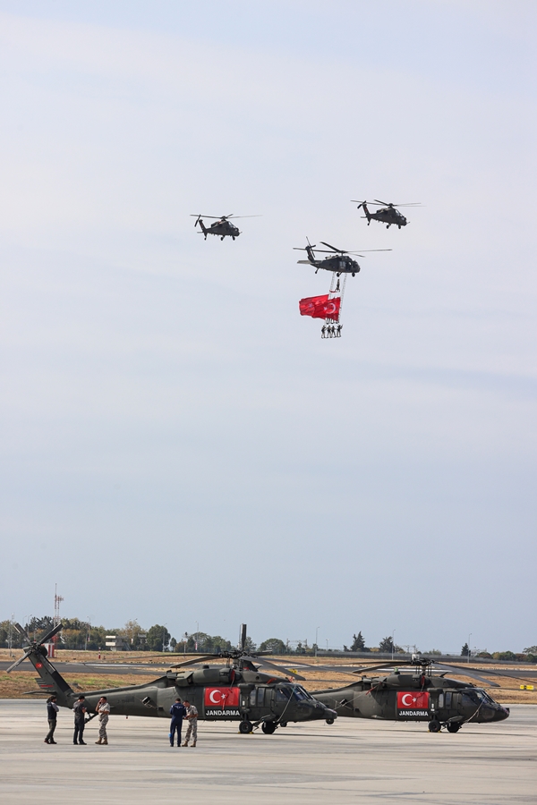 Foto - TEKNOFEST coşkusu Bayraktar'ın bu sözleriyle başladı: Dönmek yok