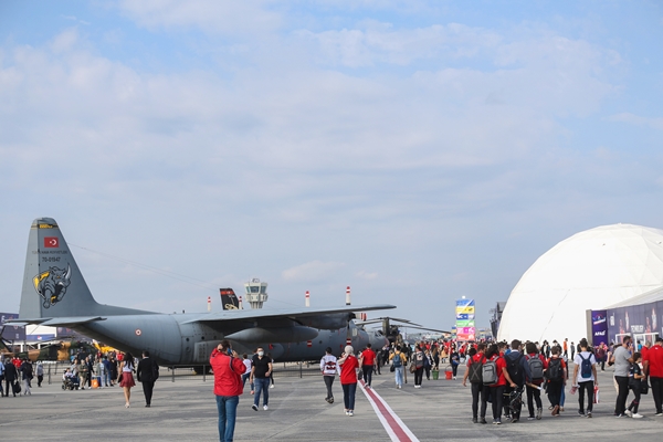 Foto - TEKNOFEST coşkusu Bayraktar'ın bu sözleriyle başladı: Dönmek yok