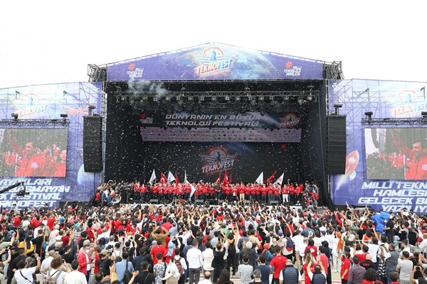 Foto - TEKNOFEST coşkusu Bayraktar'ın bu sözleriyle başladı: Dönmek yok