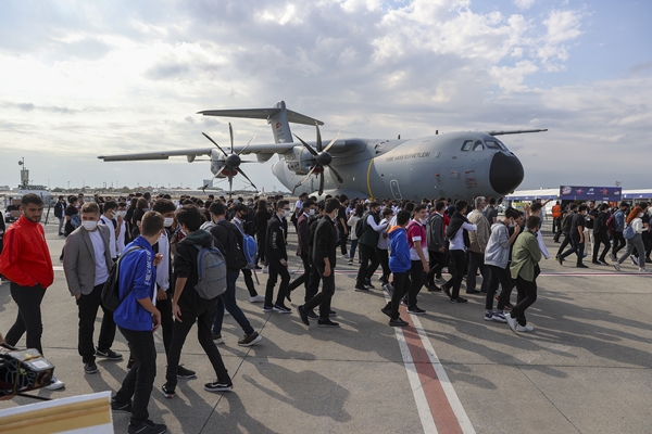 Foto - TEKNOFEST coşkusu Bayraktar'ın bu sözleriyle başladı: Dönmek yok
