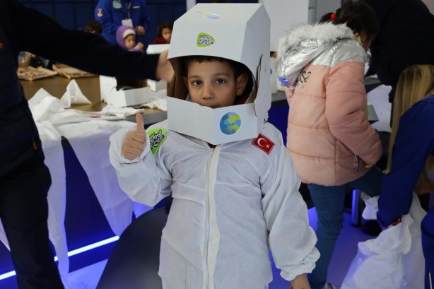 Foto - TEKNOFEST kime ne mi katıyor? Emin Çapa şu çocuklar kadar olamadı