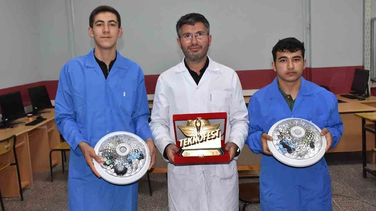 Foto - Teknofest’te zirveye çıktı: Öğrencilerden depremde hayat kurtaran sistem
