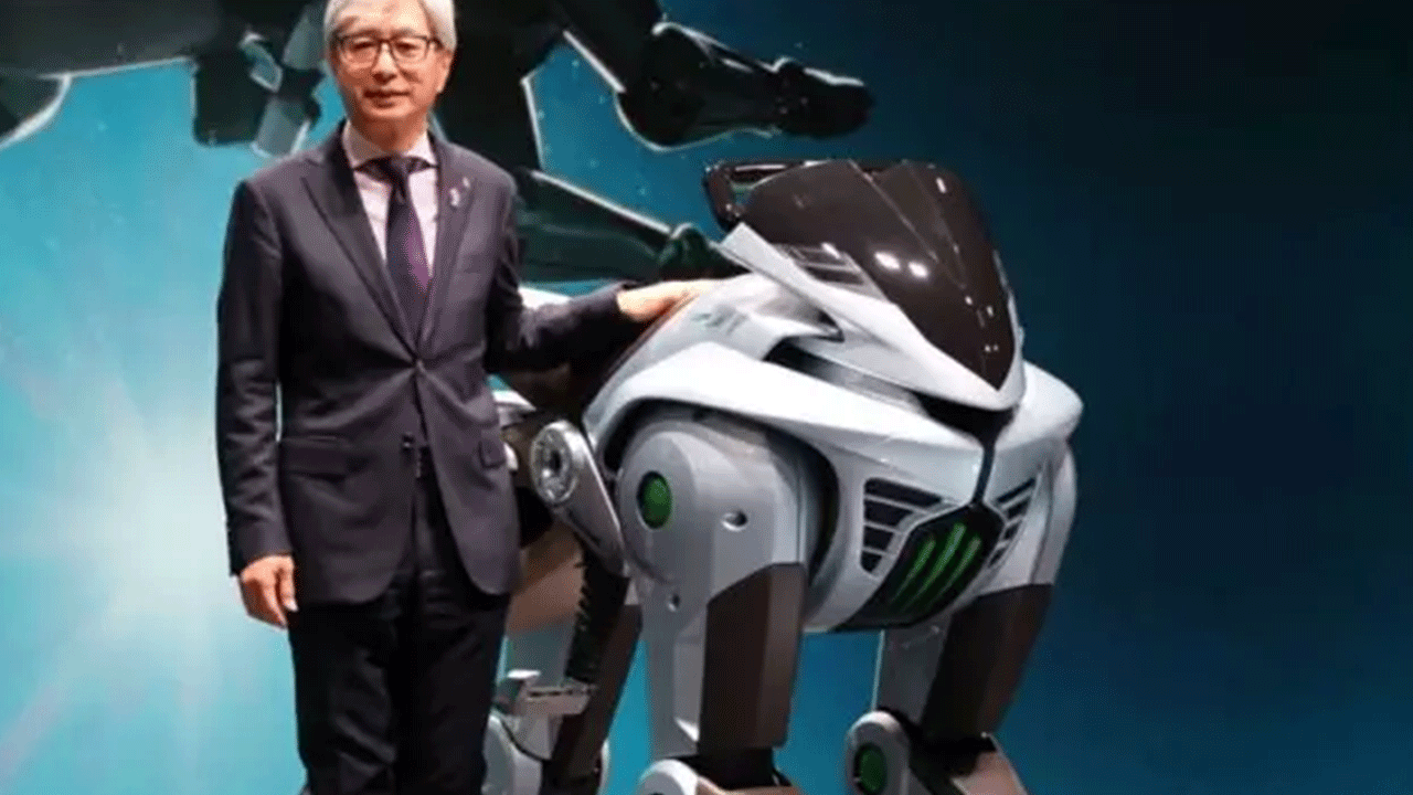 Foto - Teknolojinin geldiği son nokta: Üstüne binilen robot yaptılar!