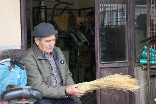 Foto - Teknolojiye yenilmek istemiyorlar! Fiyatları çok uygun ama meslek can çekişiyor