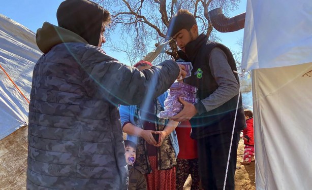 Foto - Teknoparklardan deprem bölgesine 32 bin taşınabilir şarj cihazı desteği