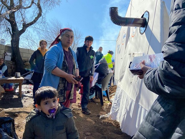 Foto - Teknoparklardan deprem bölgesine 32 bin taşınabilir şarj cihazı desteği