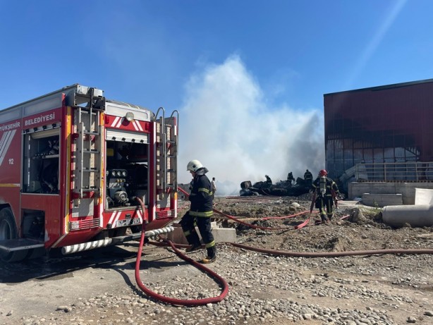 Tekstil fabrikasında yangın