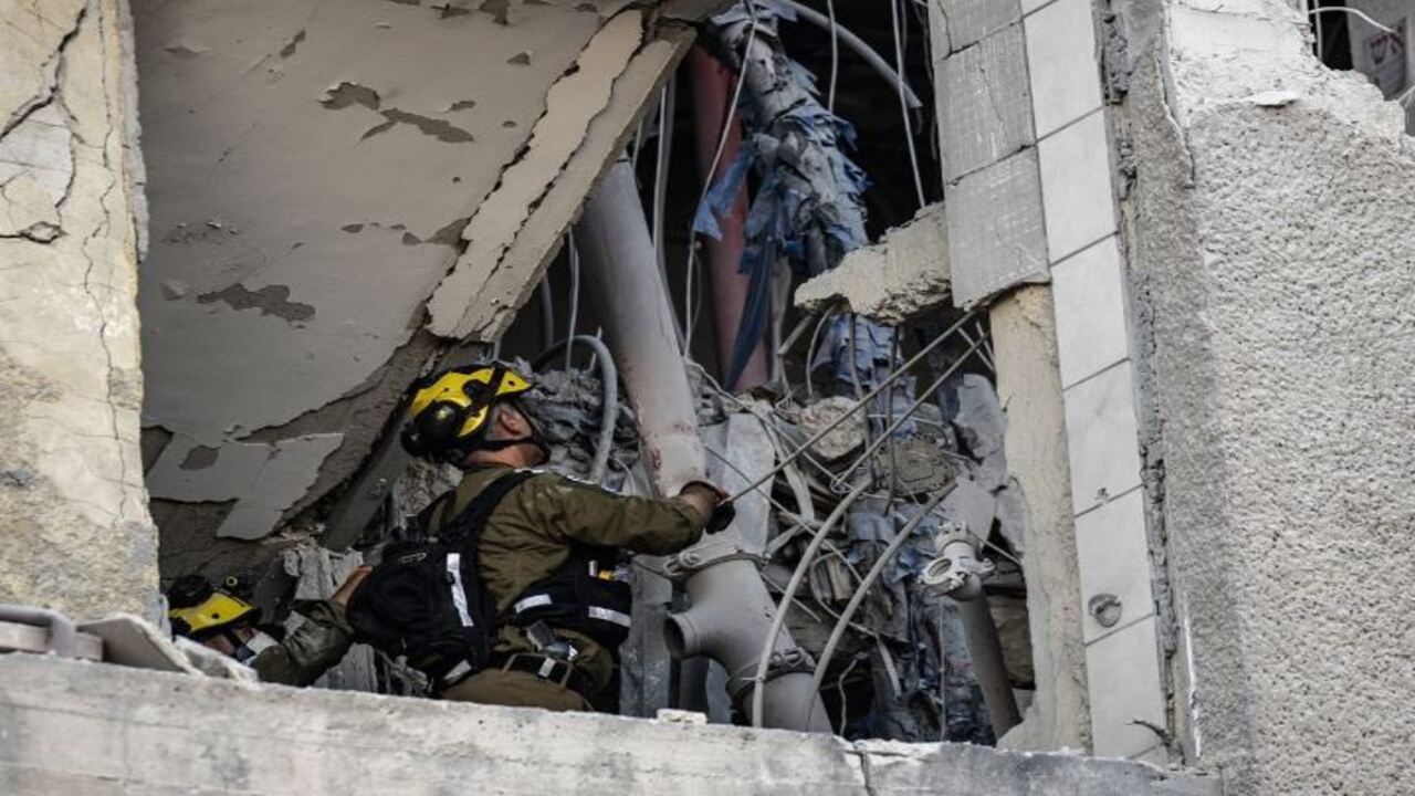 Foto - Tel Aviv Gazze'ye döndü! İran'ın İsrail'e saldırısından ilk kareler.... 