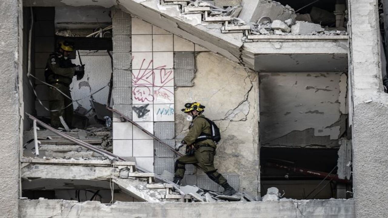 Foto - Tel Aviv Gazze'ye döndü! İran'ın İsrail'e saldırısından ilk kareler.... 