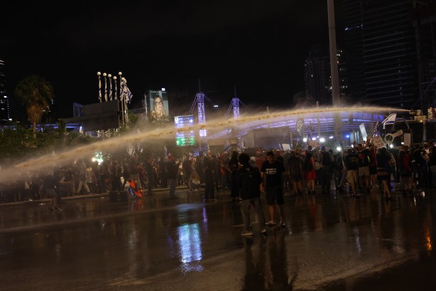 Foto - Tel Aviv ve Kudüs karıştı! Katil Netanyahu'ya tepki