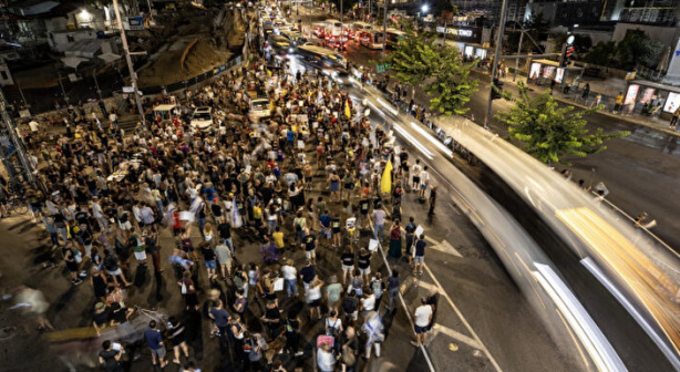 Foto - Tel Aviv'de dev protesto! vatandaşlar sokaklara döküldü