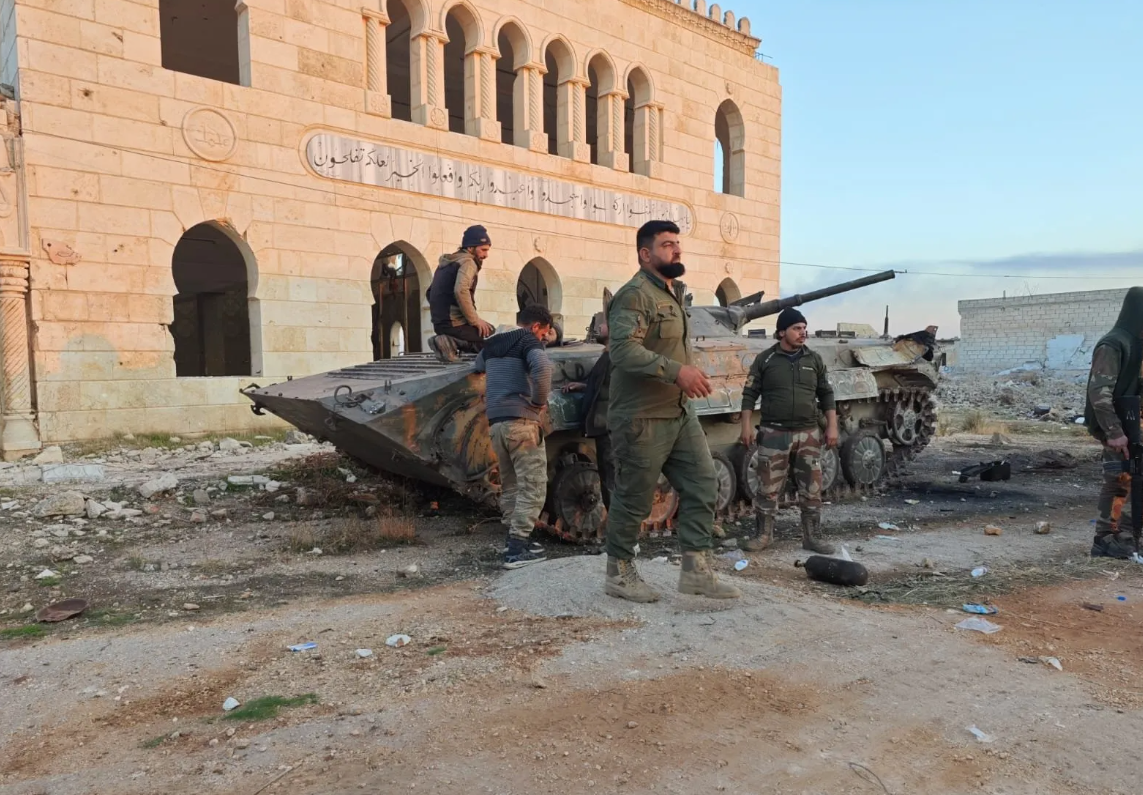 Foto - Tel Rıfat’ı tünel ağlarıyla örmüşler! PKK/YPG’li teröristler geride enkaz bıraktı