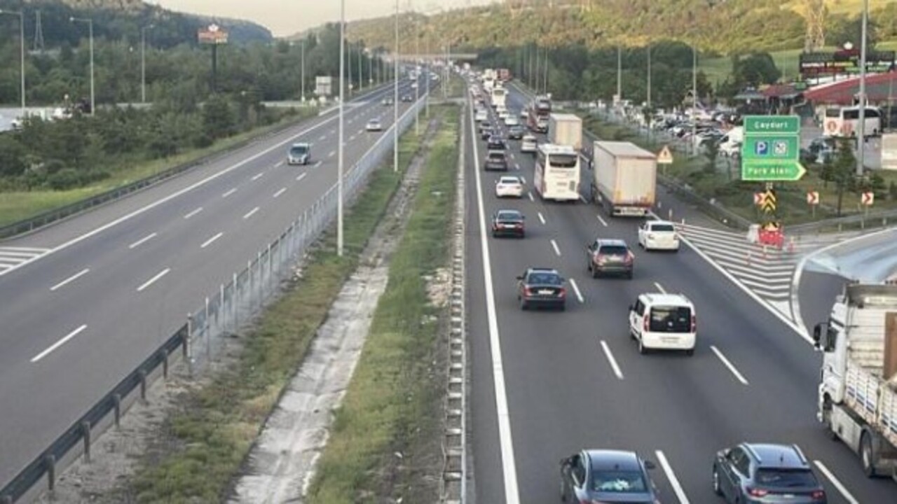 Foto - Telaş başladı! Yollarda bayram trafiği artıyor