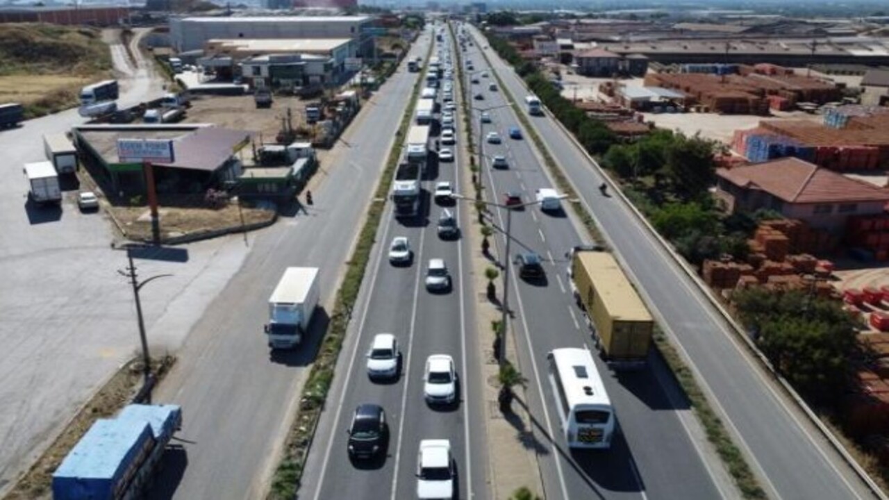 Foto - Telaş başladı! Yollarda bayram trafiği artıyor