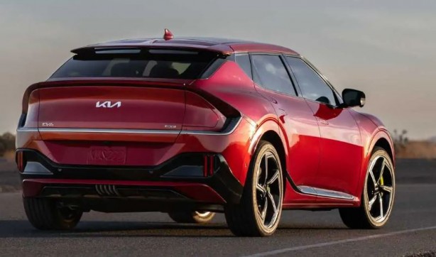 Foto - Telefon gibi araba 2025 Kia EV6 tanıtıldı