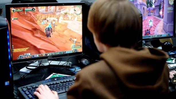 Foto - Telefon ve bilgisayar ekranlarından gelen mavi ışık sağlığı nasıl etkiliyor?