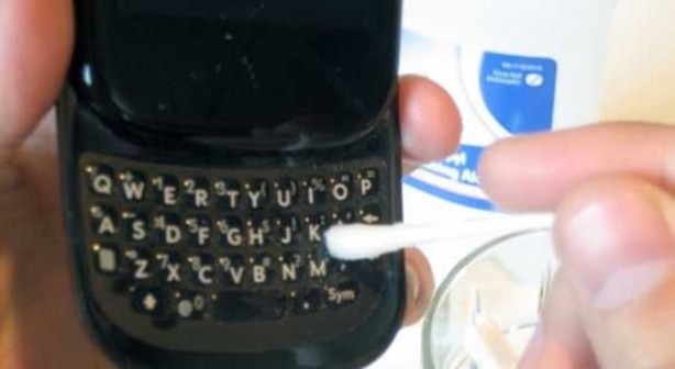 Foto - Telefonlarımız tuvaletten 18 kat daha kirli