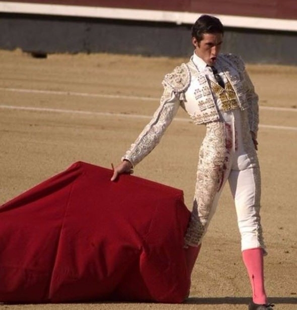Foto - Telefonu gece şarjda bırakmak piline zarar verir mi? 