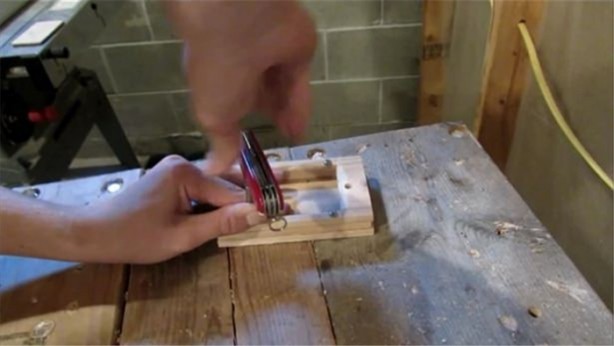 Foto - Telefonu için yaptığı şeye inanamayacaksınız!