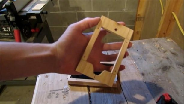 Foto - Telefonu için yaptığı şeye inanamayacaksınız!