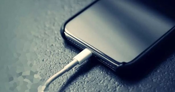 Foto - Telefonun şarjı çabuk bitiyorsa bu yöntemleri deneyin