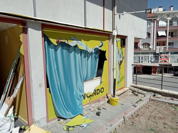 Foto - Telefonundan 14 yaşındaki öğrencisinin çıplak fotoğrafları çıkmıştı! Hocadan saç baş yoldurtan savunma