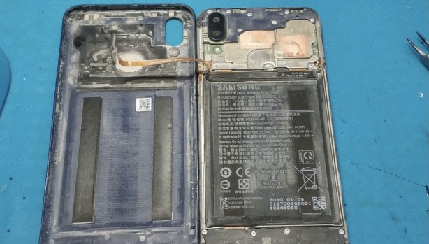 Foto - Telefonunu uzun yıllar kullanmak isteyenlere uyarılar