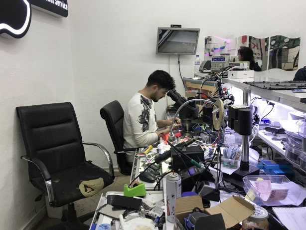 Foto - Telefonunu uzun yıllar kullanmak isteyenlere uyarılar
