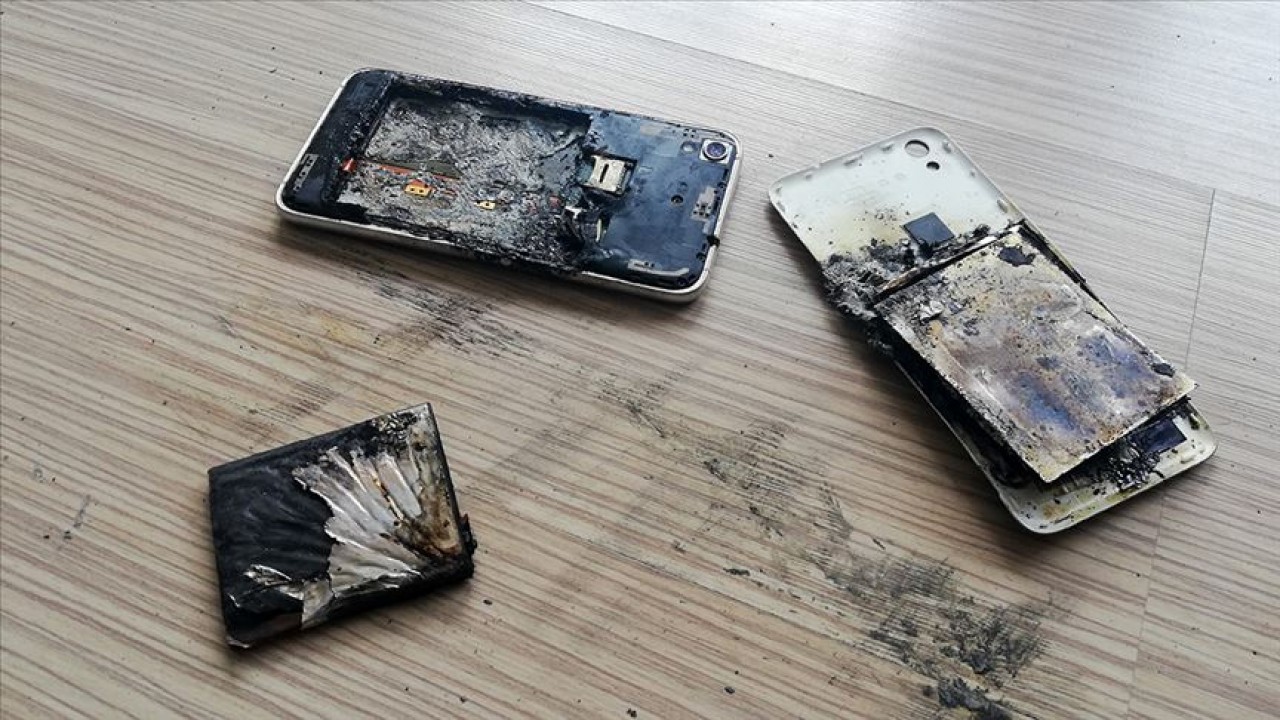Foto - Telefonunuza bu oyunu indirip oynarsanız bataryası patlayabilir!