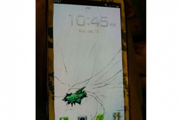 Foto - Telefonunuzun ekranı kırıldıysa...