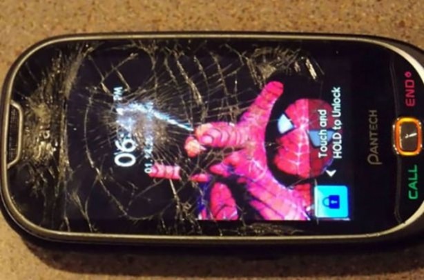 Foto - Telefonunuzun ekranı kırıldıysa...