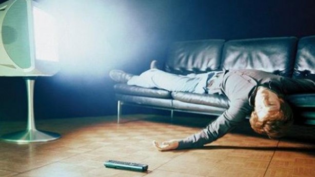 Foto - Televizyon karşısında uyumanın 5 tehlikesi