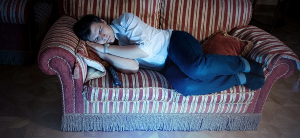 Televizyon karşısında uyumanın 5 tehlikesi