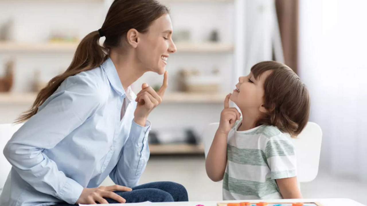 Foto - Televizyon ve telefon otizme yol açar! Uzman isim net konuştu! Dikkat çocukta bu belirtiler varsa…