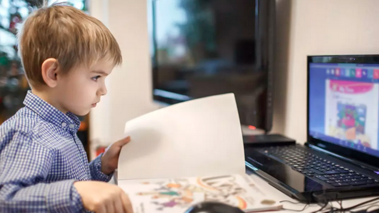 Foto - Televizyon ve telefon otizme yol açar! Uzman isim net konuştu! Dikkat çocukta bu belirtiler varsa…