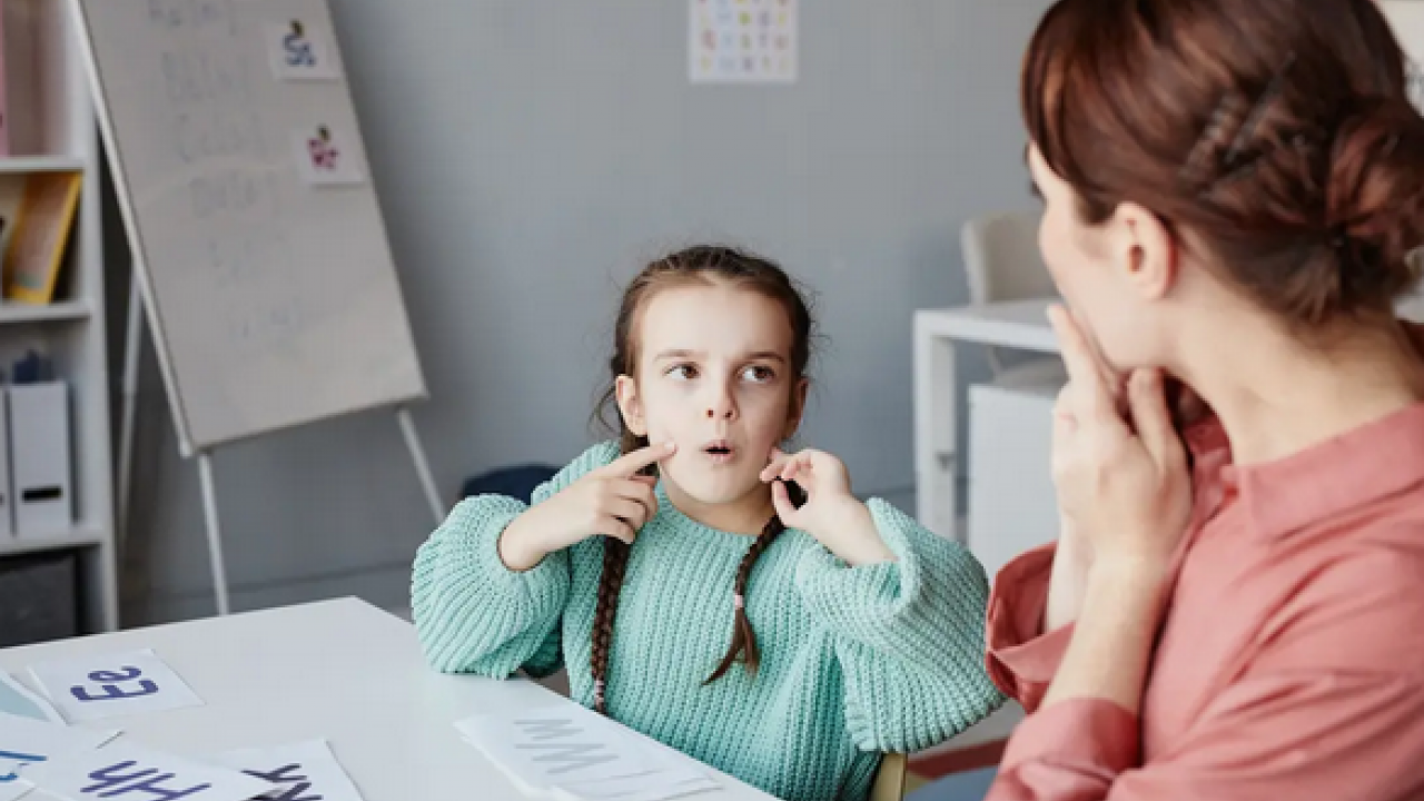 Foto - Televizyon ve telefon otizme yol açar! Uzman isim net konuştu! Dikkat çocukta bu belirtiler varsa…